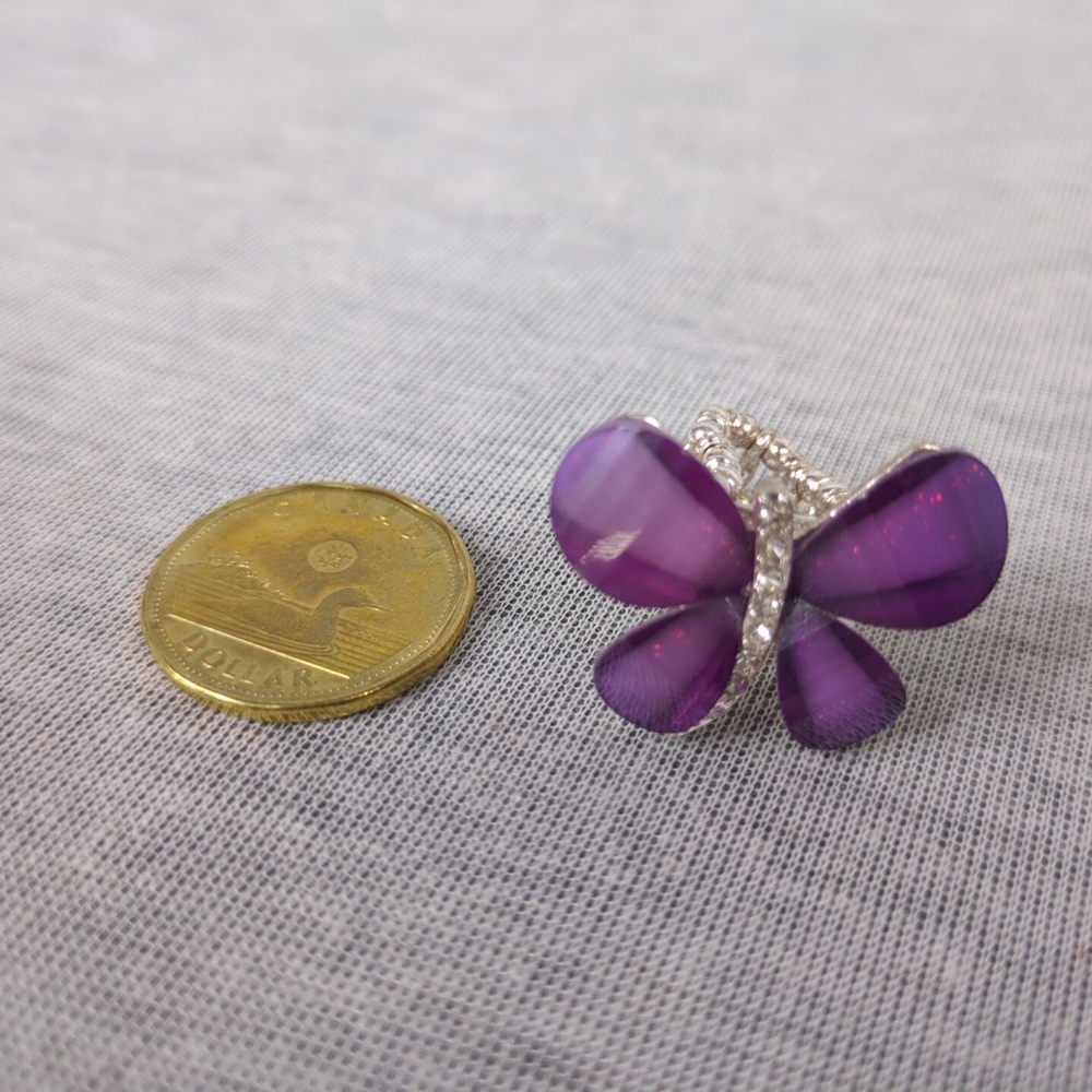 Lot of Earrings, Pin and Ring - Picture 7 of 9